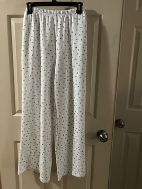 Pink Rose Pajamas White Pants with Small Blue Floral Motif